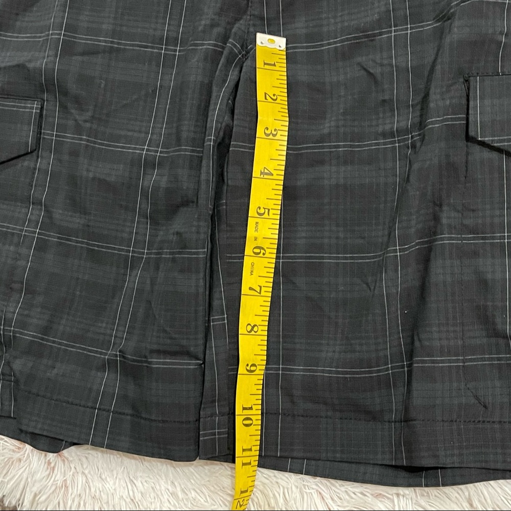 Attack Life by Greg Norman performance shorts - Picture 7 of 7